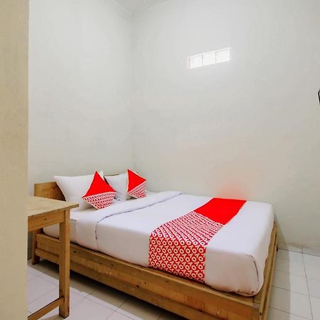 Hotel Oyo 3083 D Kost 3 Syariah Yogyakarta Esterno foto