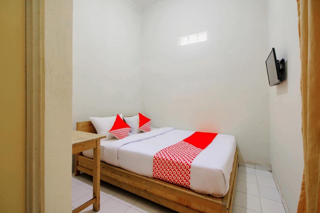 Hotel Oyo 3083 D Kost 3 Syariah Yogyakarta Esterno foto