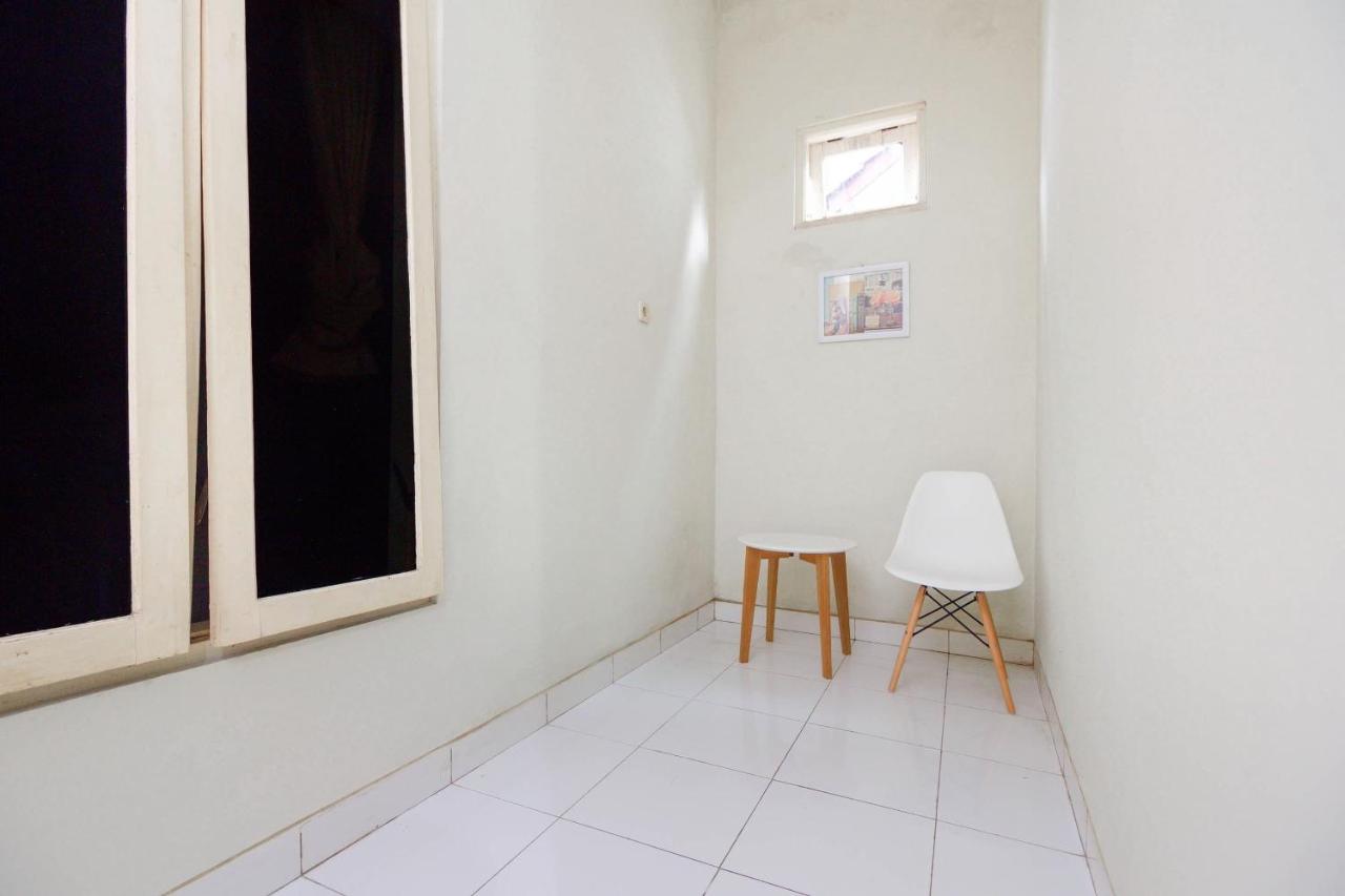 Hotel Oyo 3083 D Kost 3 Syariah Yogyakarta Esterno foto