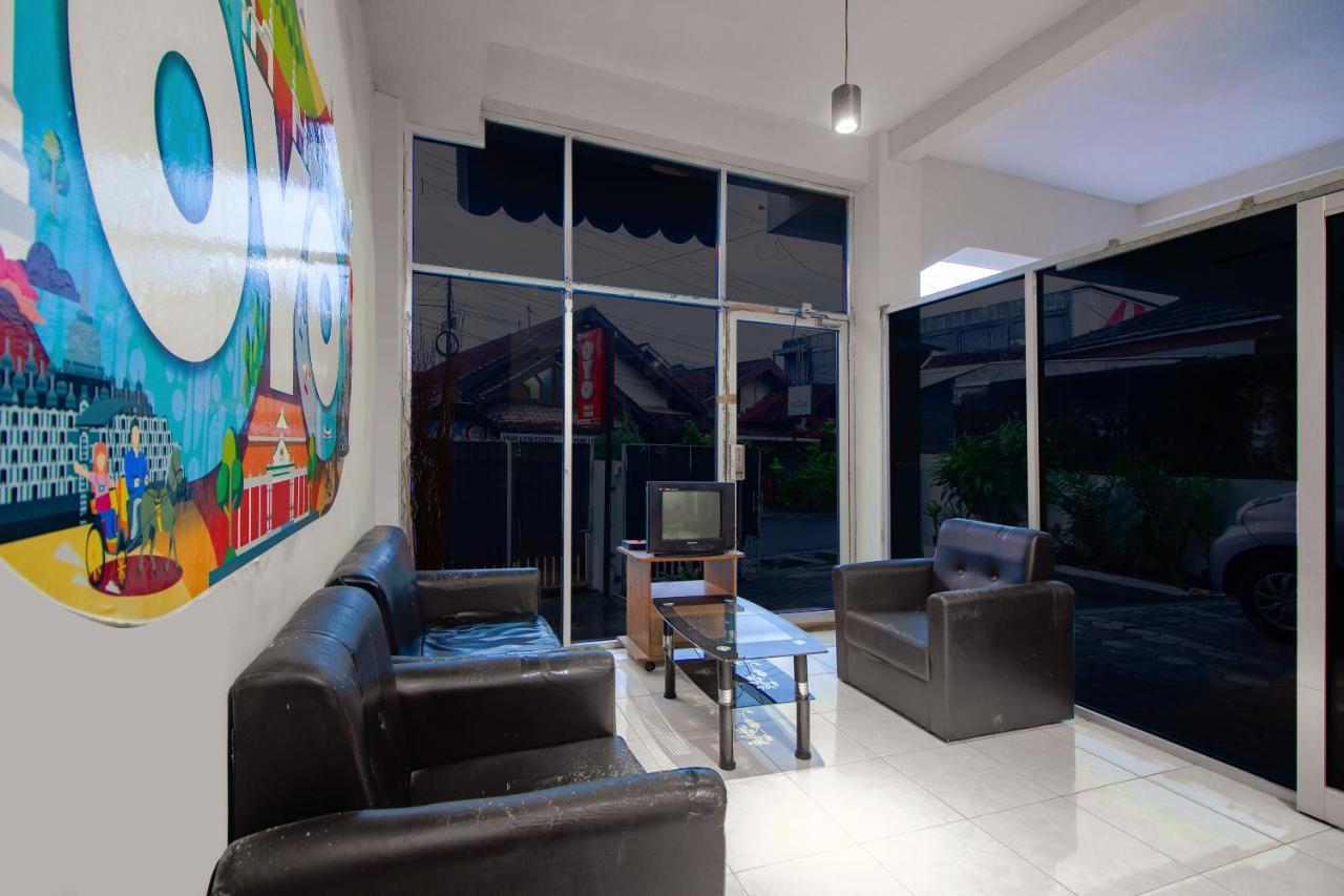 Hotel Oyo 3083 D Kost 3 Syariah Yogyakarta Esterno foto